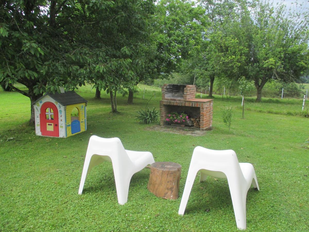 Casa Rural El Jondrigu กังกัส เด โอนิส ภายนอก รูปภาพ