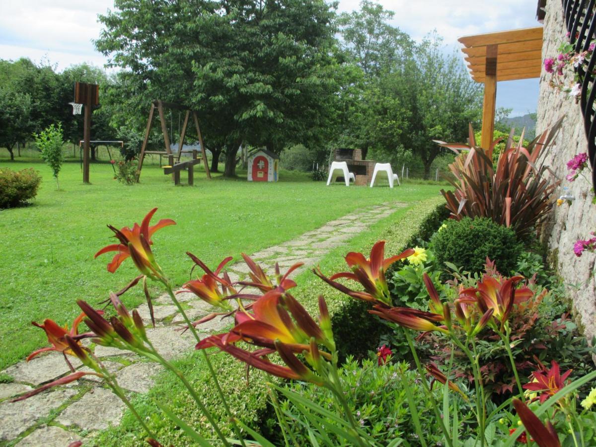 Casa Rural El Jondrigu กังกัส เด โอนิส ภายนอก รูปภาพ